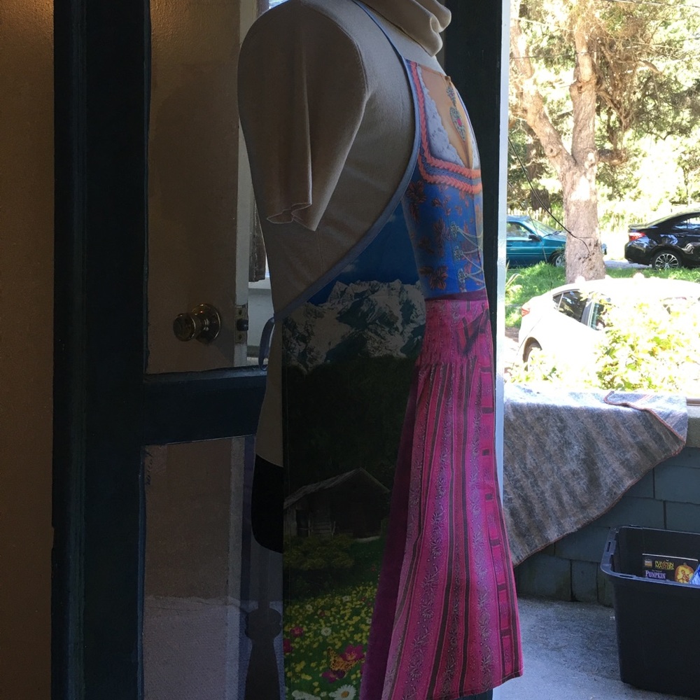 apron - Picture 3 of 3
