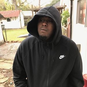 Meet your Posher, Lavar