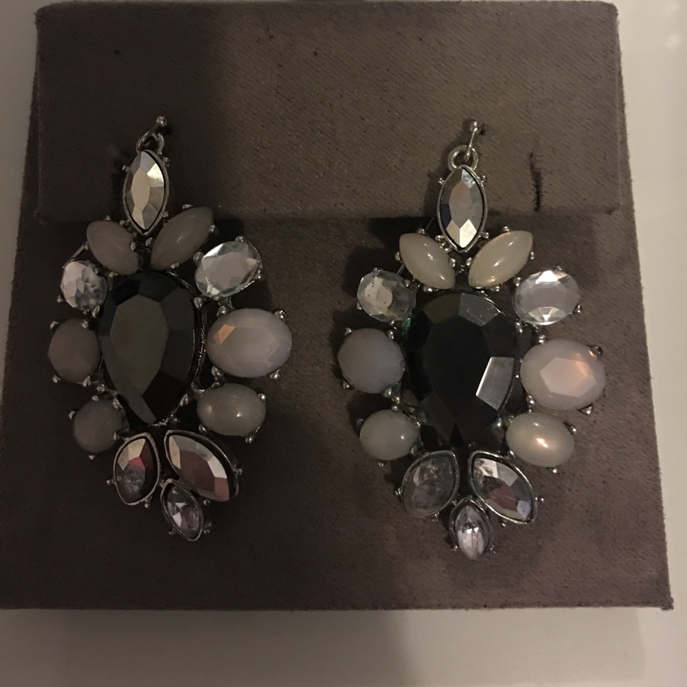 Black and grey stone earrings!