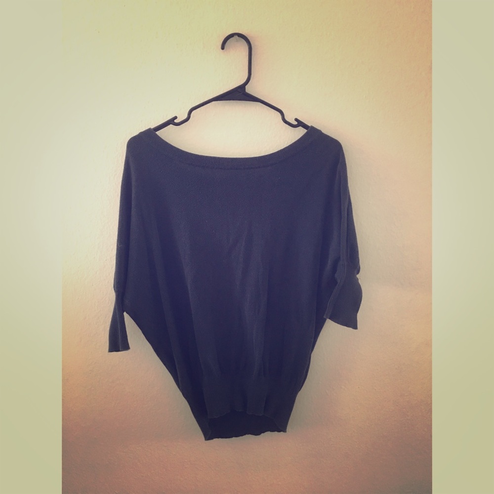 Blue Sweater Top with Zipper Back design