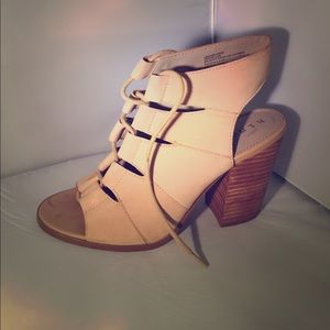 Faux leather wedge heel from Hinge. Size 7.5