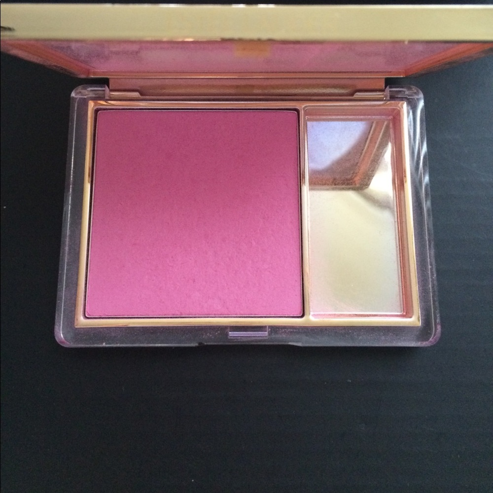 Electric Pink Estee Lauder Blush
