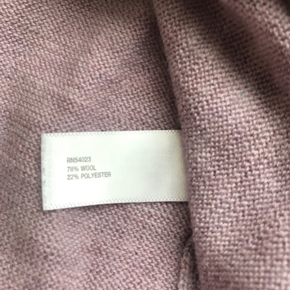 Purple gap wool crew neck sweater size medium - Picture 4 of 4
