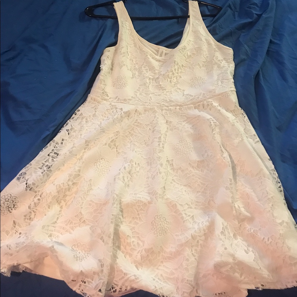 White Aeropostale dress