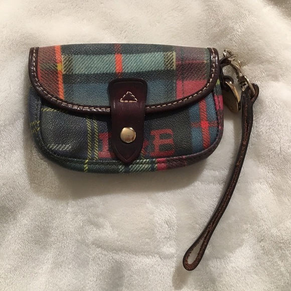 Dooney & Bourke Wristlet - Picture 1 of 3