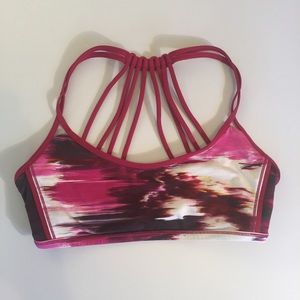 +lululemon lighten up bra
