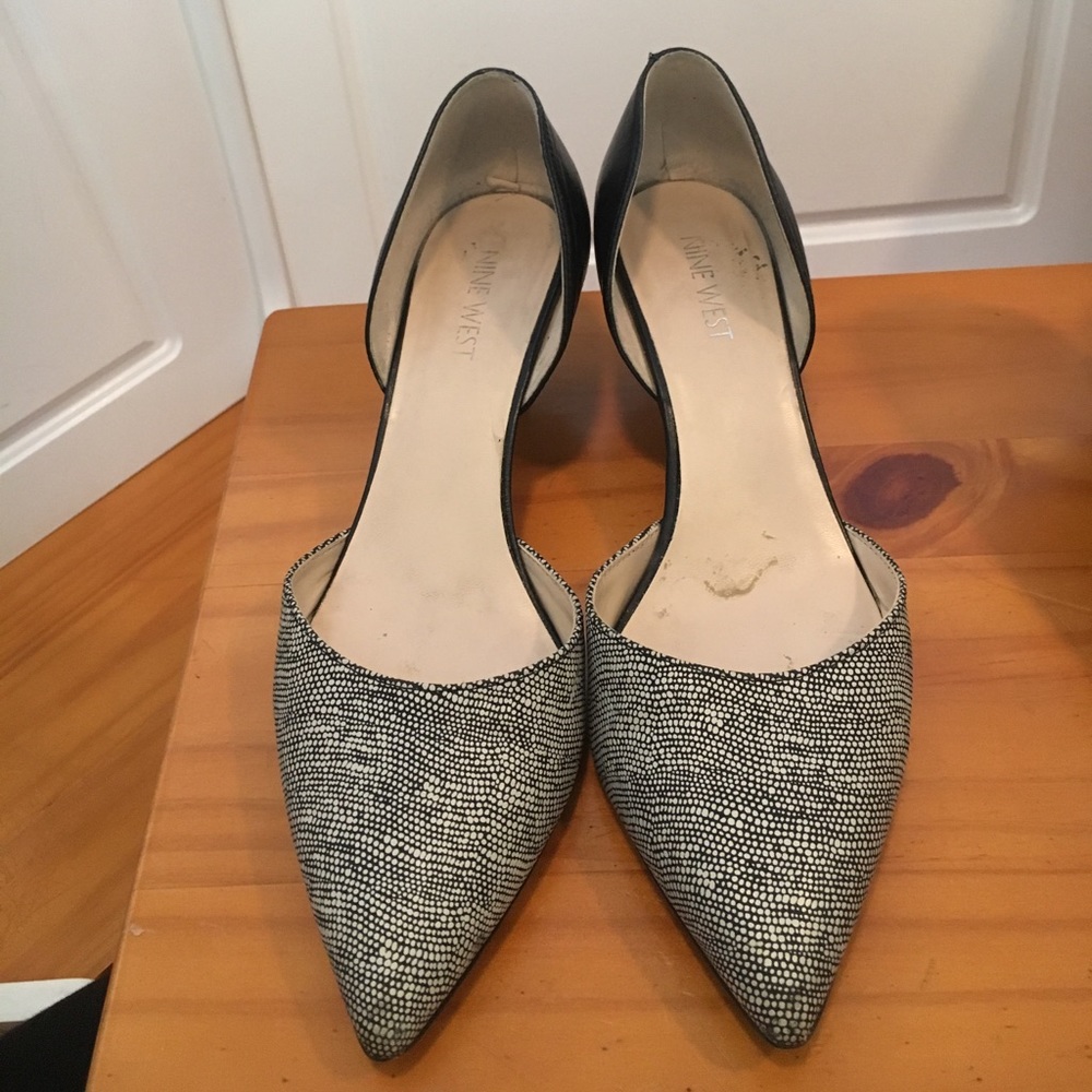 *SALE* Nine West Low Heel/Pump - Sz 7