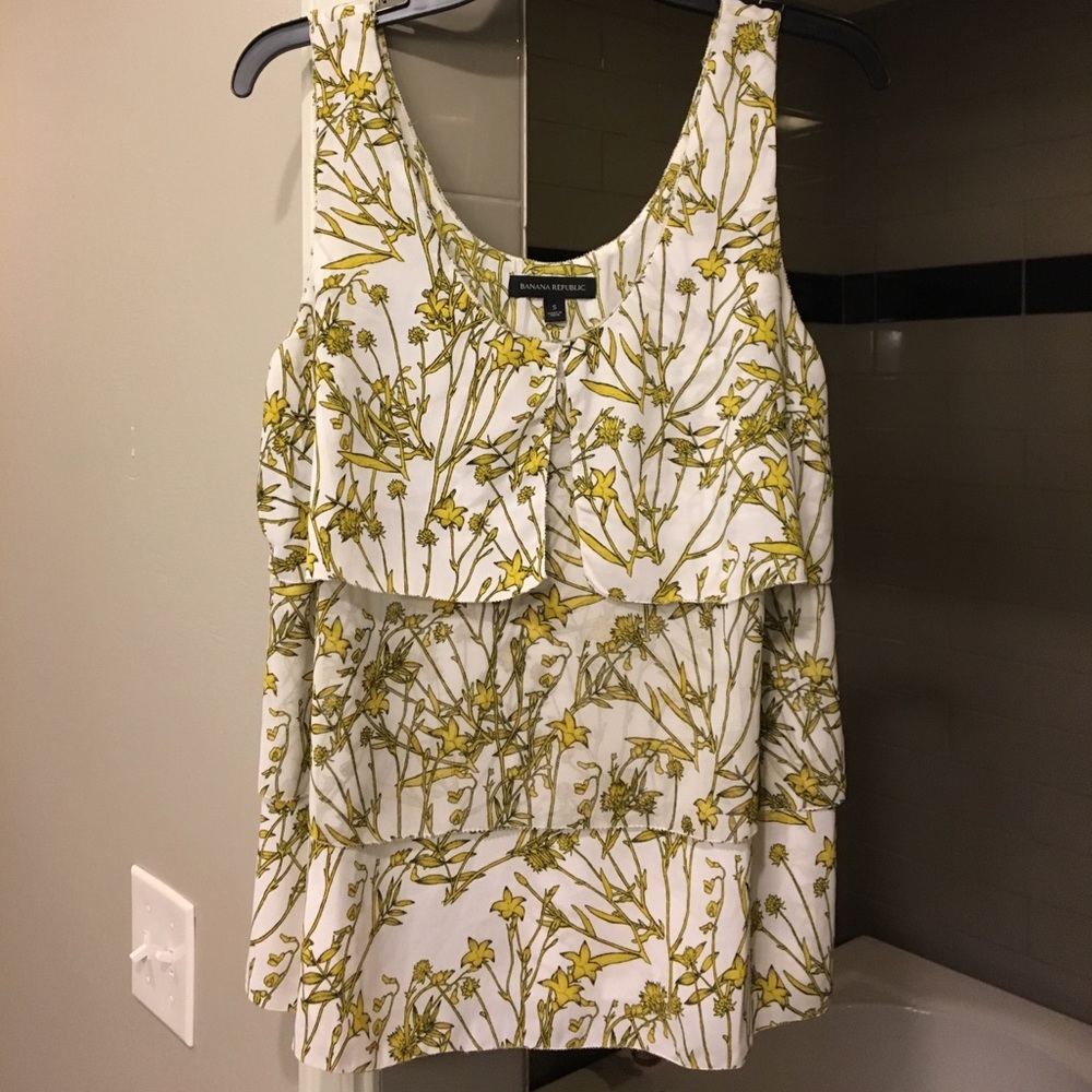 Sleeveless blouse