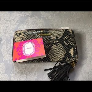 Stella & Dot snakeskin Mercer wallet-brand new!