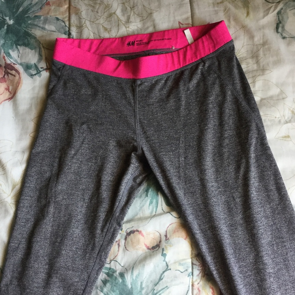 Capri yoga pants