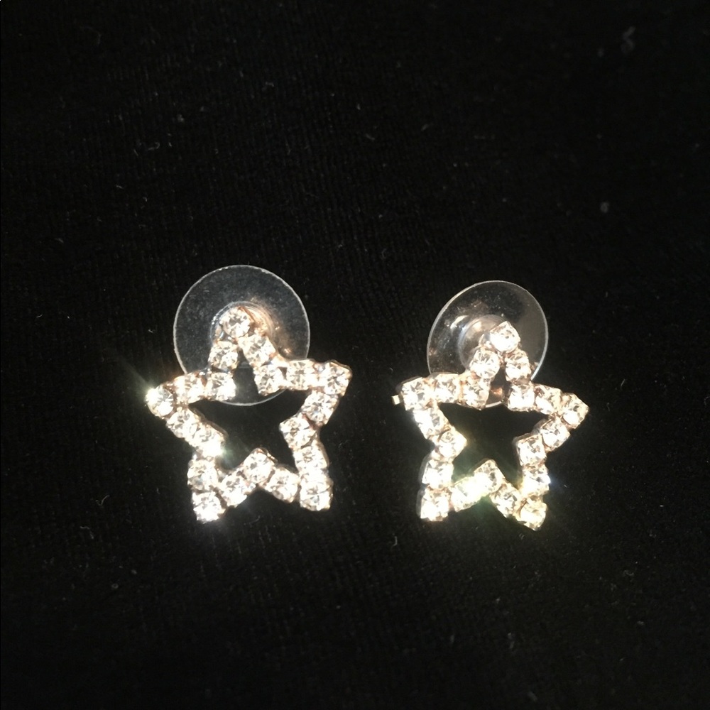 Star rhinestone earrings
