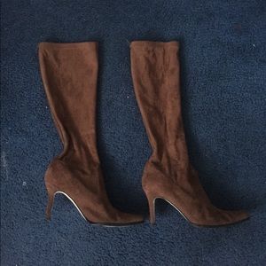 Thrifts mid thigh high boots