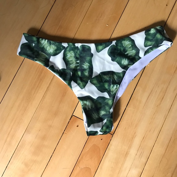 Fun bikini bottoms (2) - Picture 2 of 3