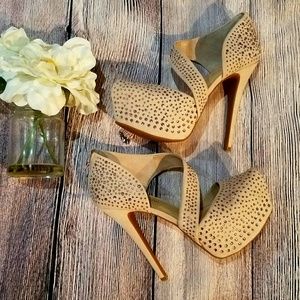 ❌SALE❌NWT GIANNI BINI BLING PUMPS 9 CREAM NUDE