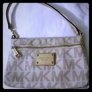 Michael Kors wristlet