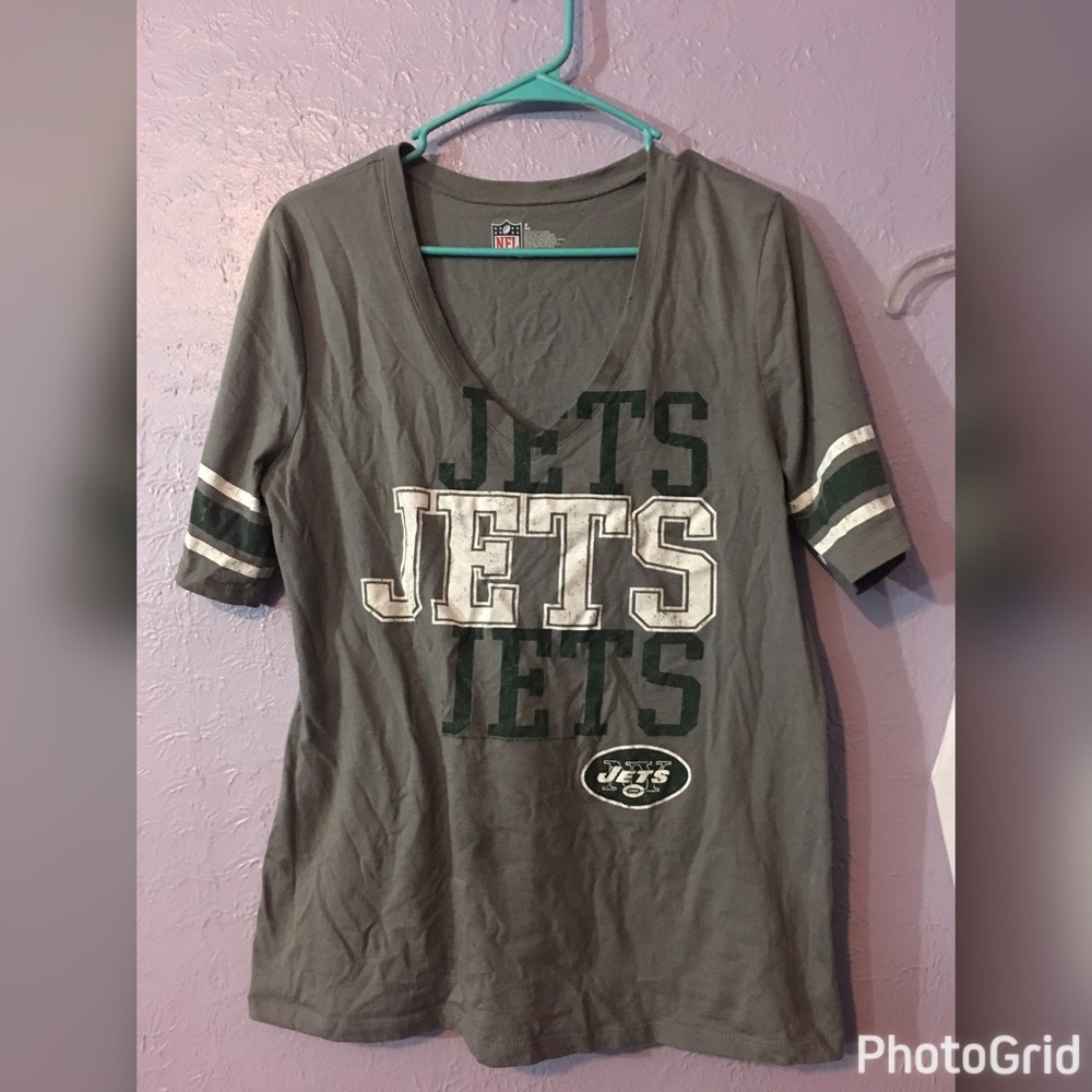 NY JETS v-neck tshirt
