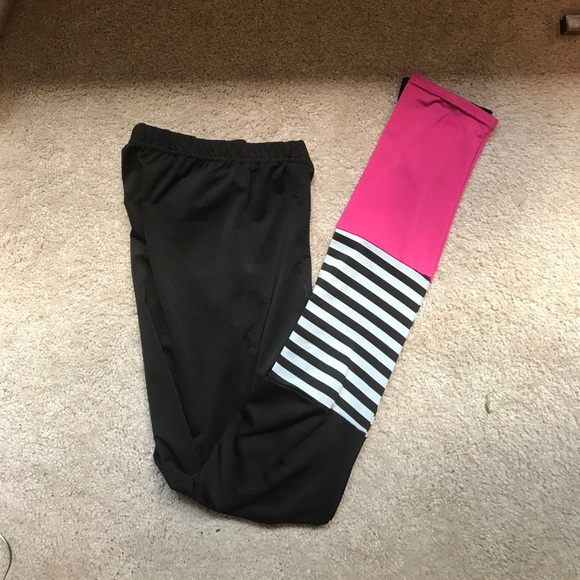 NWT black white pink workout yoga leggings - Picture 2 of 2