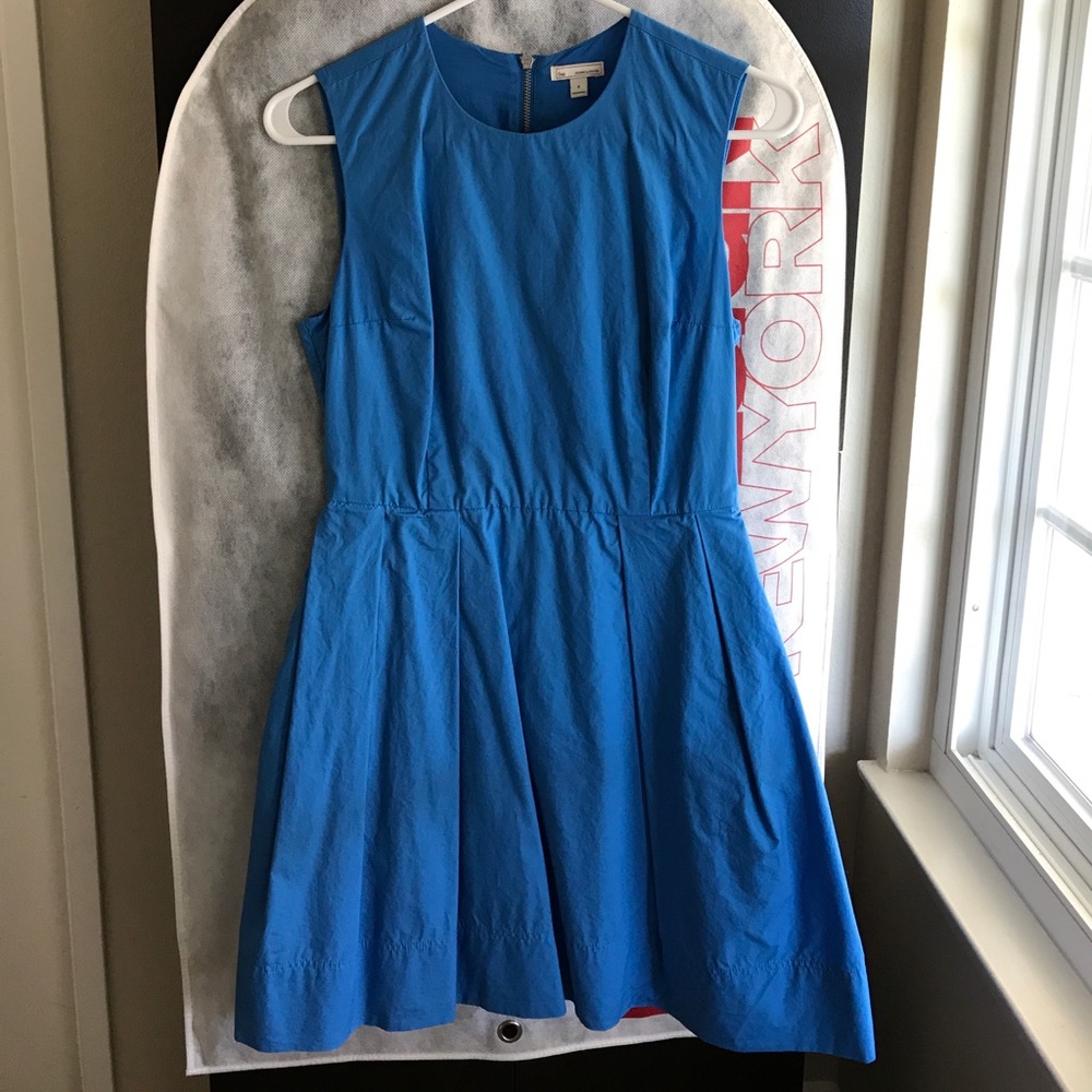 Gap - Blue full skirt dress + pockets!