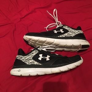 Under armour tennis shoes