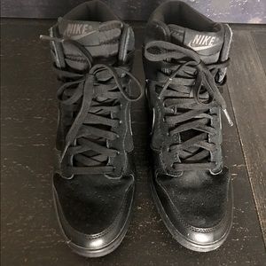 Nike wedge dunks