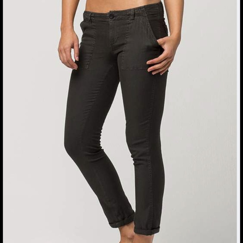 Billabong Pants 🔴 SOLD🔴