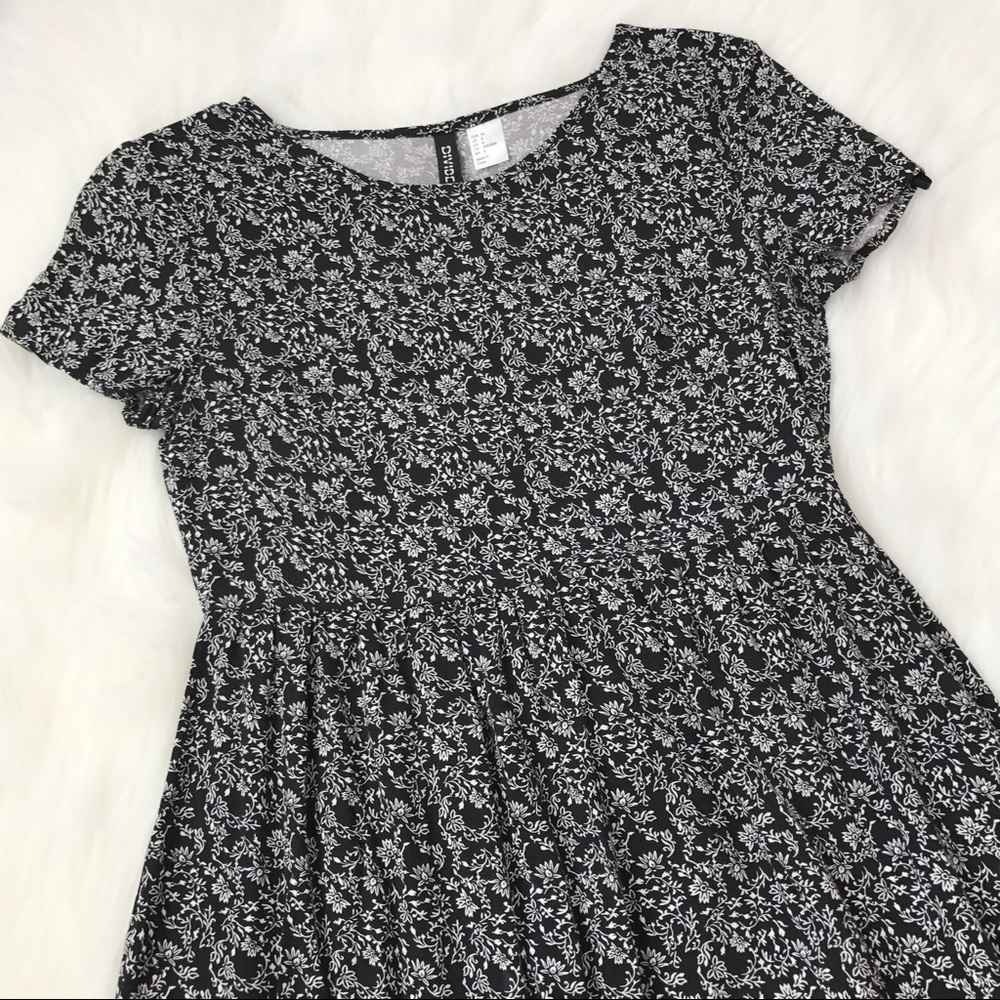 Divided H&M Black and White Dress - Picture 2 of 3