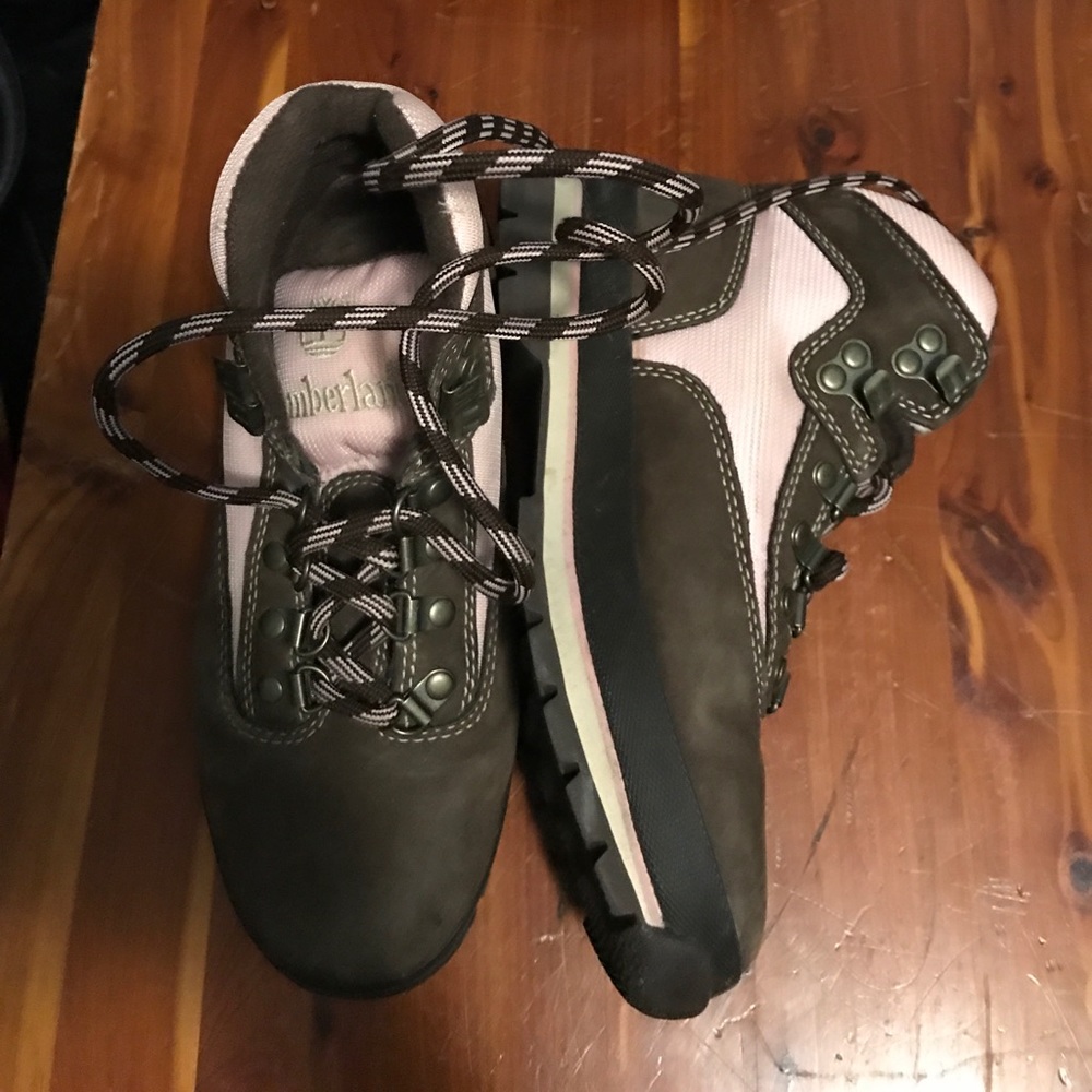 Timberland Boots size 6.5z brown and pink
