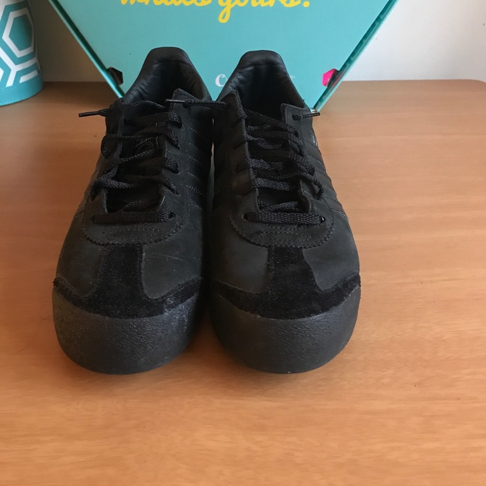 Kids Size 7 Adidas Samoa