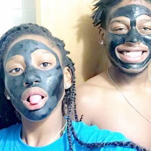 Meet your Posher, Yasmine