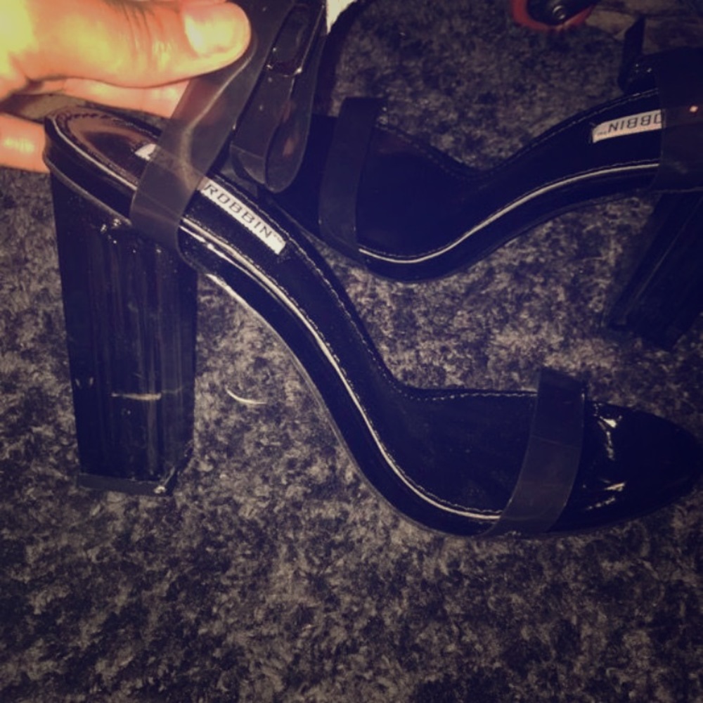 Fashion nove clear black heels