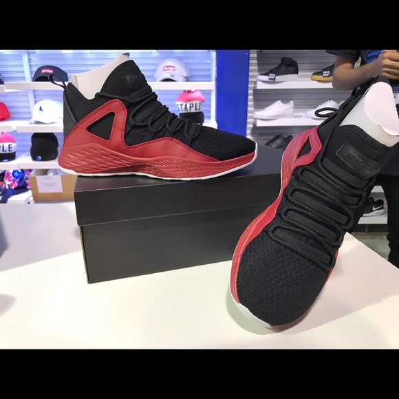 Jordans 8.5 women - Picture 1 of 1