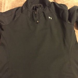 Light weight under amour sweatshirt