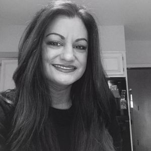 Meet your Posher, Christina