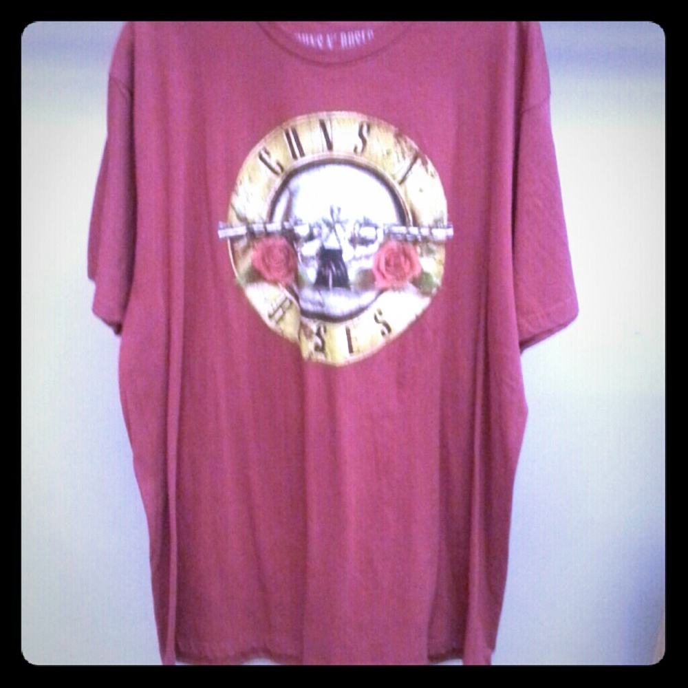 Guns and Roses tshirt