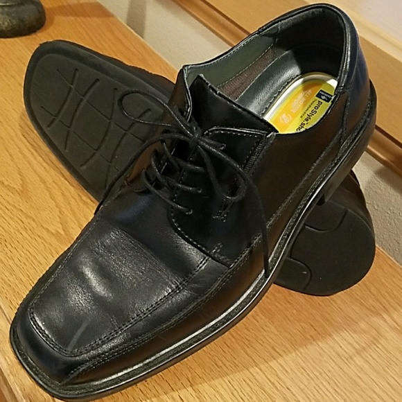 Men's Dockers black dress shoes - Picture 1 of 5