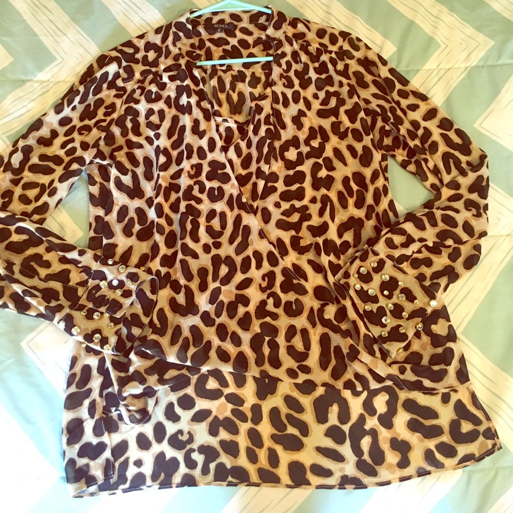 Xoxo leopard surplice top