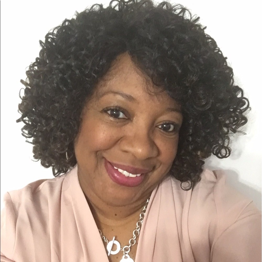 Meet your Posher, Phyllis