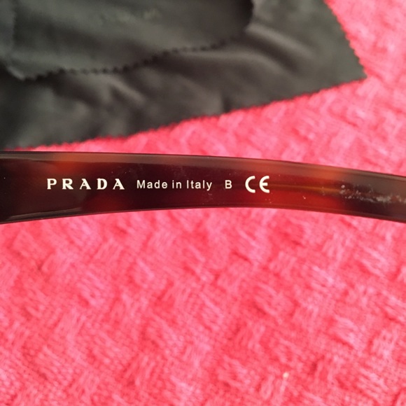 Prada "CatEye" Sunglasses - Picture 4 of 7
