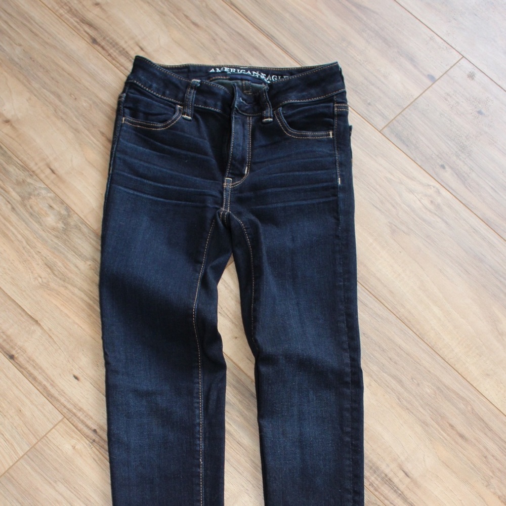 dark wash american eagle super skinny jeggings