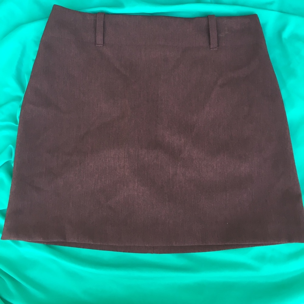🎀 3 for 20 Wine colored mini skirt