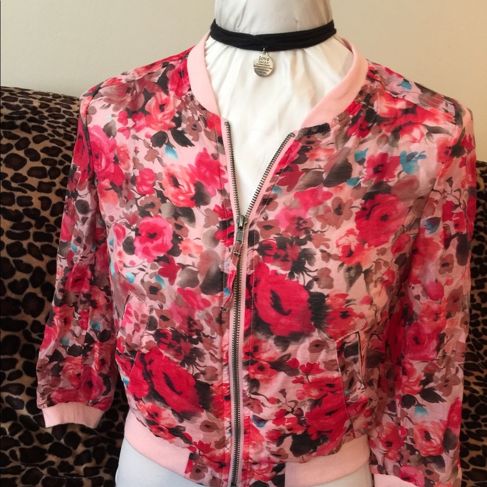 🌺🌸 Lightweight fashion floral jacket 🌸🌺