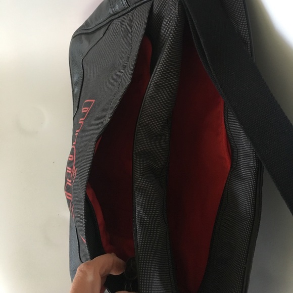 Puma carry on tote - Picture 3 of 5