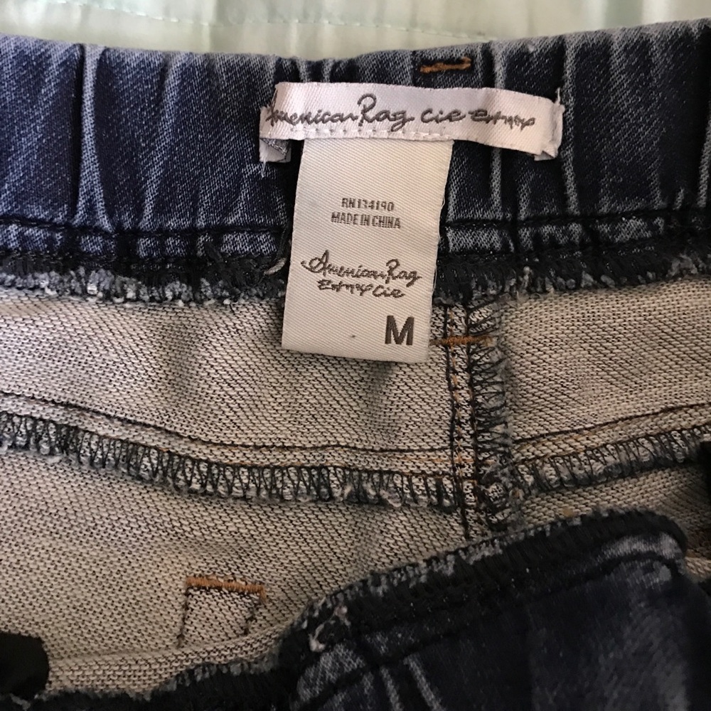 Jeans - Picture 3 of 5