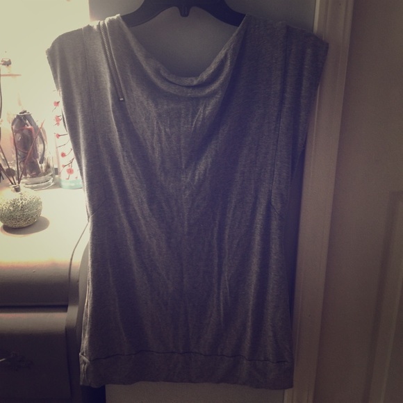 Shirt - Picture 2 of 3