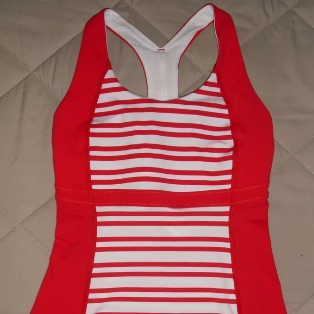 Lululemon Run Fast Track Tank - Picture 2 of 4