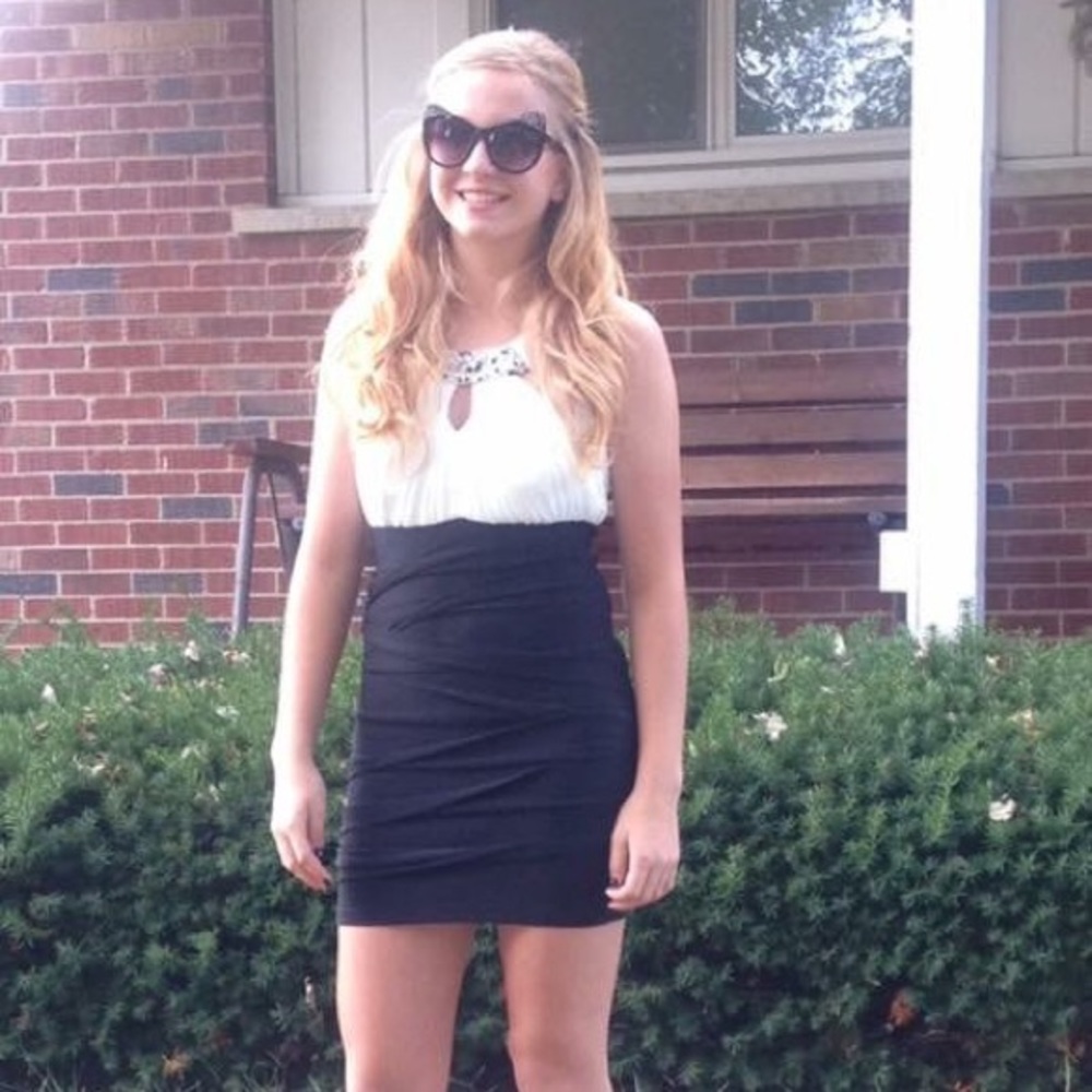 Prom/homecoming dress