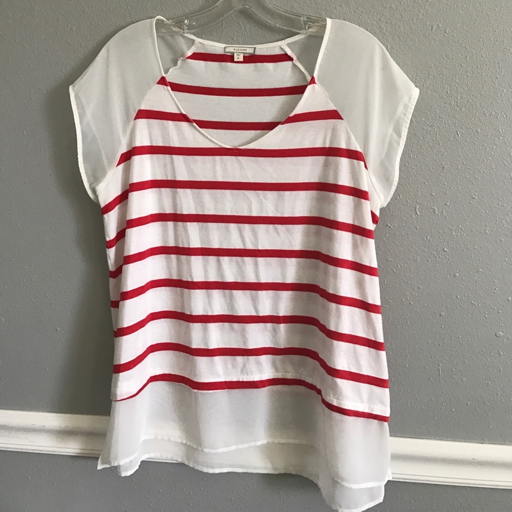 Red & white Nordstrom Flowy tee!
