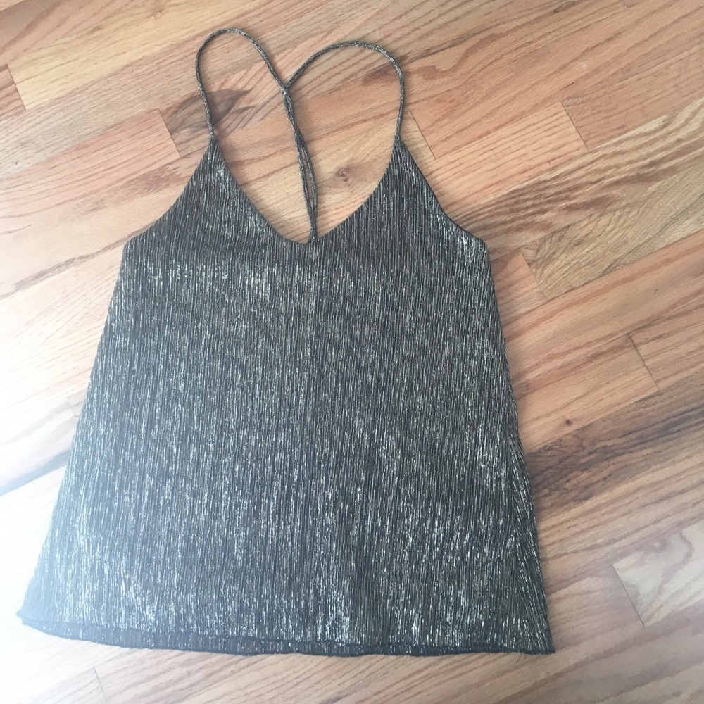 Metallic top
