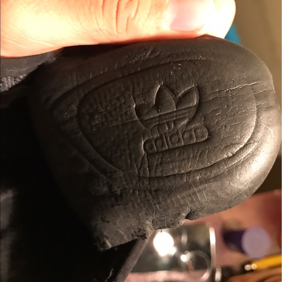 YEEZY BOOST 350! - Picture 6 of 8