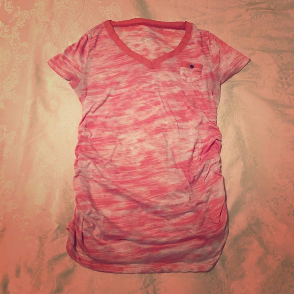 Liz Lange maternity tee